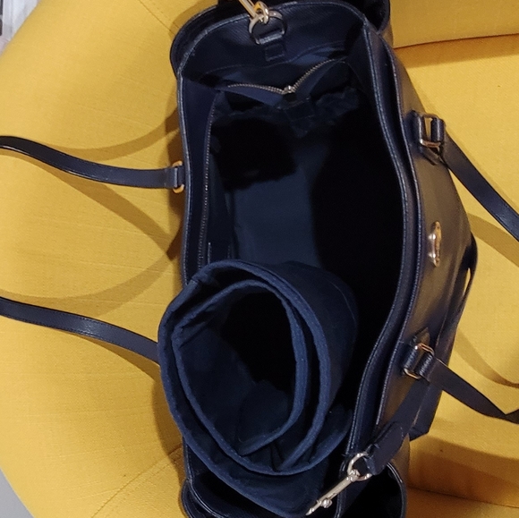 Coach diaper bag - Picture 2 of 4